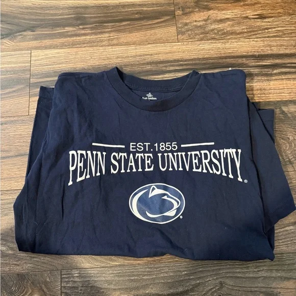 Navy Blue Penn State University T-Shirt - Picture 5 of 5